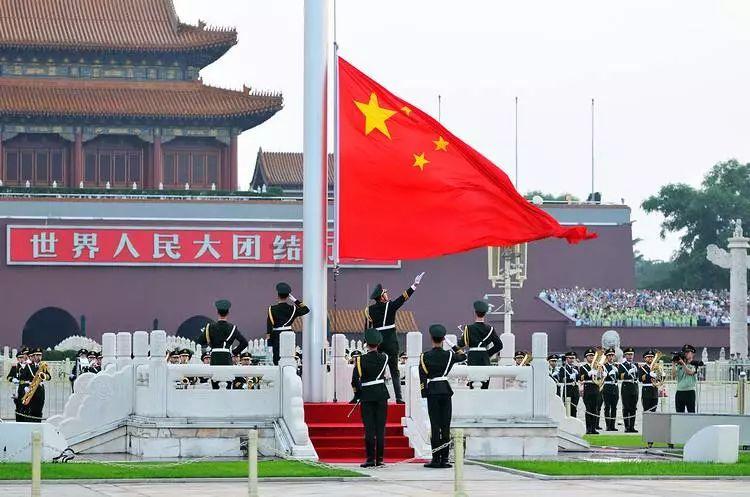 斗二34集高能合集,巨丑校服致敬一代七怪,红尘兄妹颜值爆表